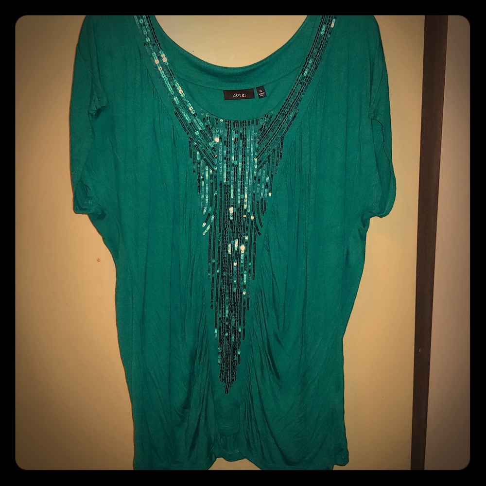 EUC 👕Apt 9 Sequined Top